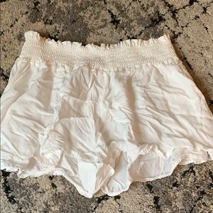 Brandy Melville flows shorts